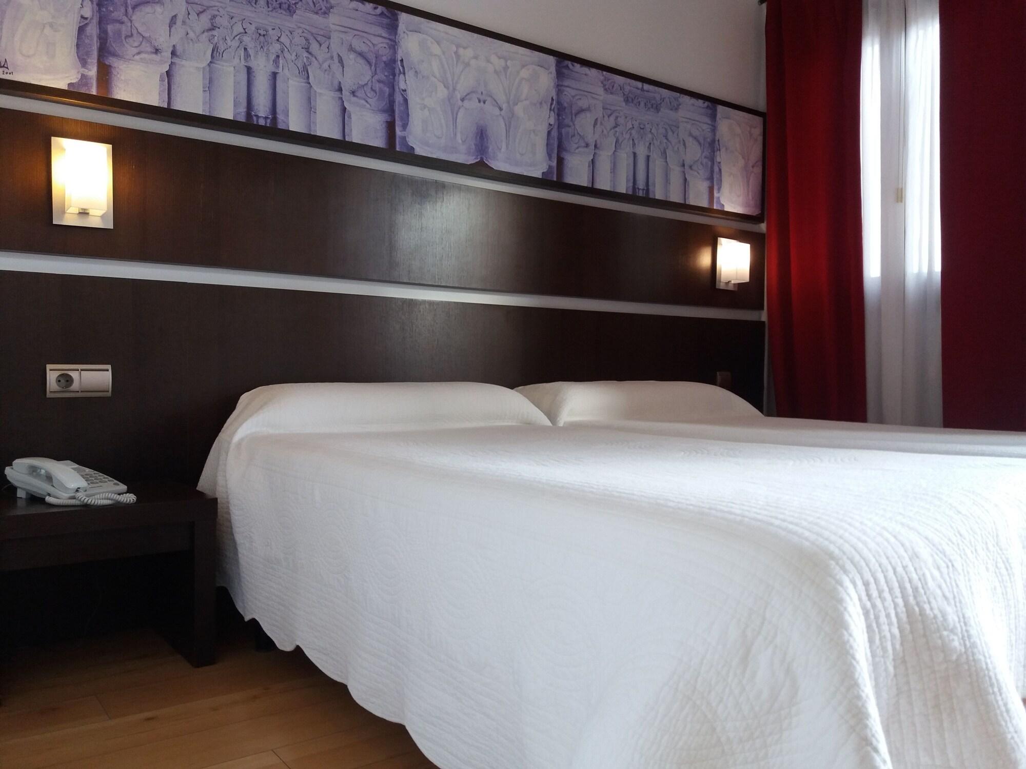 Hotel Rey Sancho Navarrete Dış mekan fotoğraf