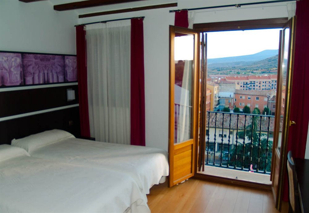 Hotel Rey Sancho Navarrete Dış mekan fotoğraf