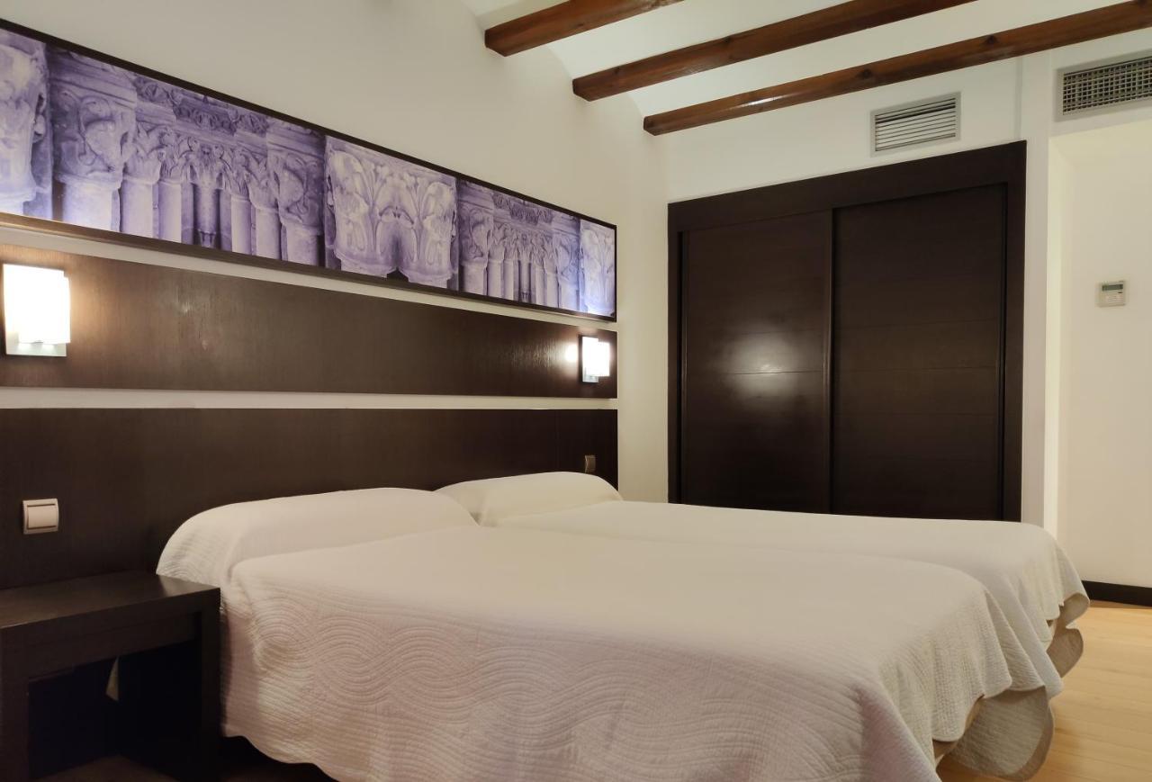 Hotel Rey Sancho Navarrete Dış mekan fotoğraf